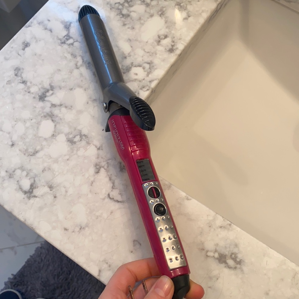 Conair Infiniti Pro curling iron